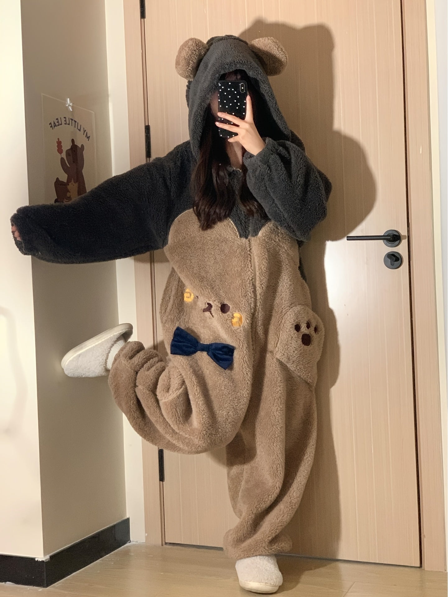 Women's thickened plush warm hooded novelty one-piece pajamas, long-sleeved zippered plush party pajamas and home clothes, cartoon bear hooded contrasting color plush jumpsuit, suitable for carnival and Halloween, Party Sleep