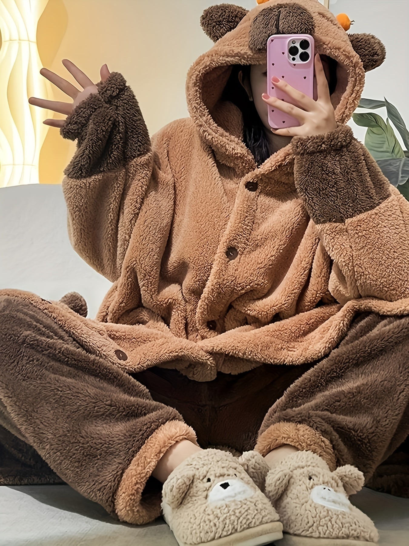 Vestaglia Peluche Capibara  – Abito Invernale con Cappuccio per Feste e Casa Carnevale