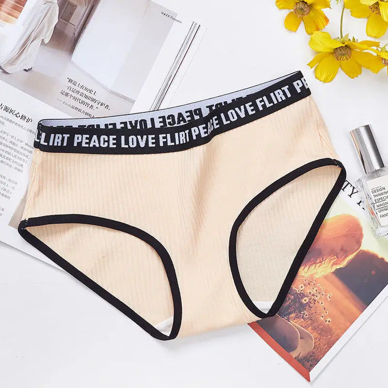 3Pcs/Lot Kids Panties Chirdren's Underwear Lovely Girl Briefs Floral Adorable Pants Baby Cotton Underpants Letter