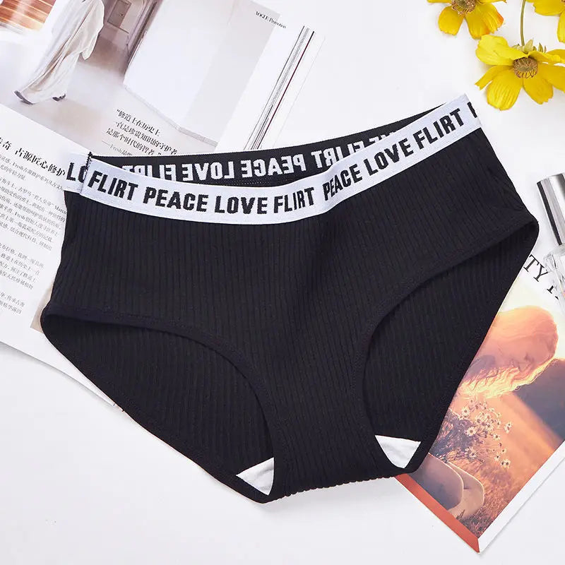 3Pcs/Lot Kids Panties Chirdren's Underwear Lovely Girl Briefs Floral Adorable Pants Baby Cotton Underpants Letter