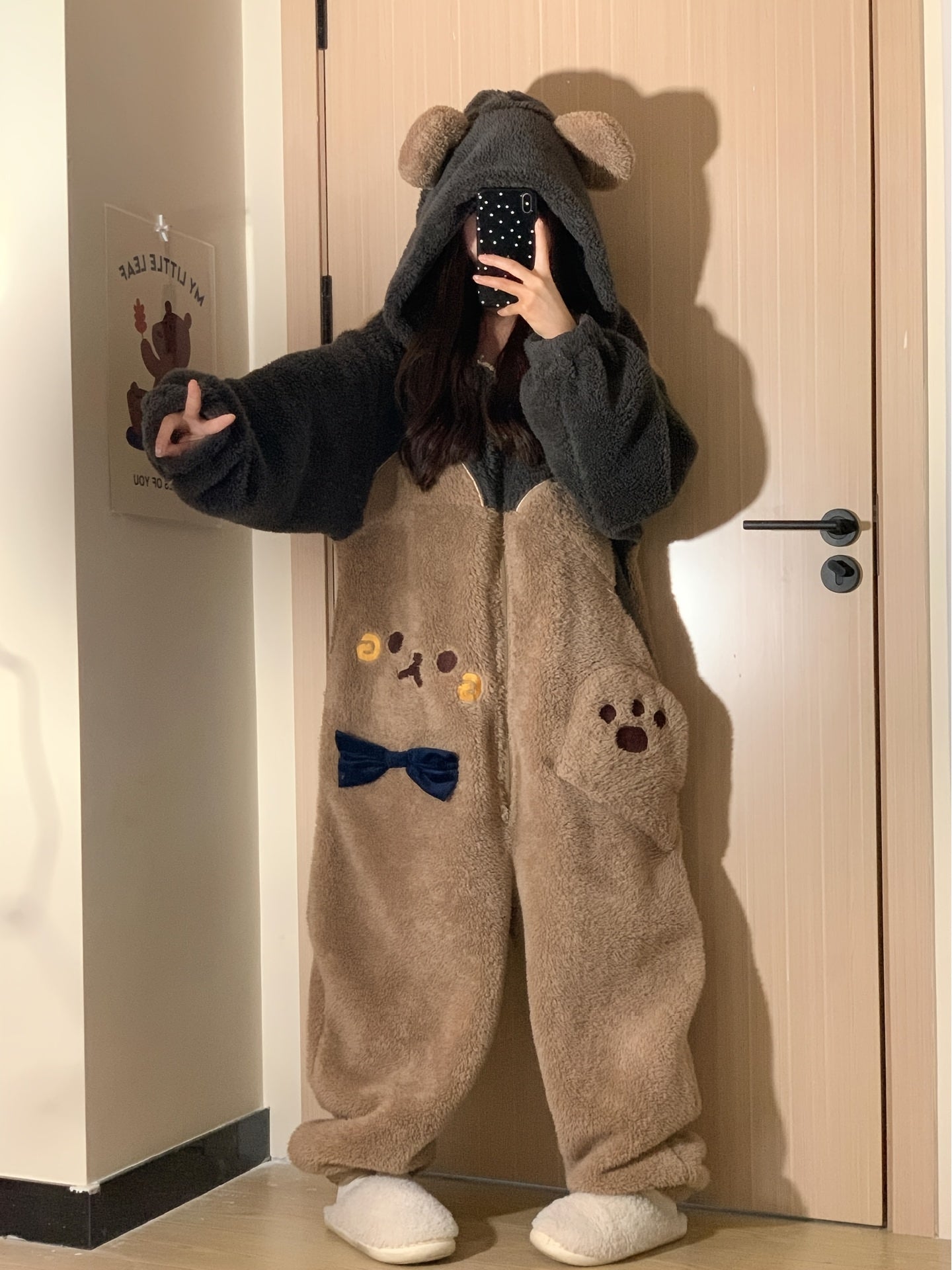 Women's thickened plush warm hooded novelty one-piece pajamas, long-sleeved zippered plush party pajamas and home clothes, cartoon bear hooded contrasting color plush jumpsuit, suitable for carnival and Halloween, Party Sleep