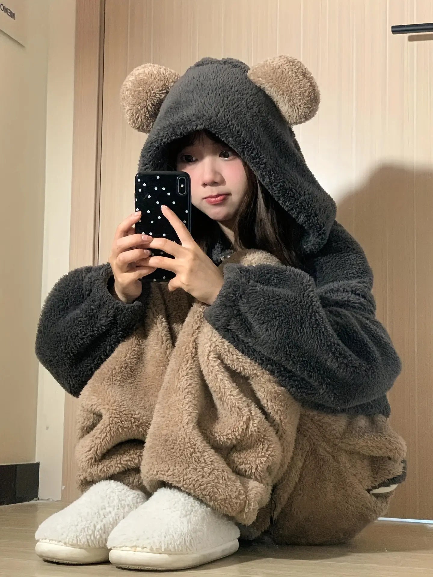 Women's thickened plush warm hooded novelty one-piece pajamas, long-sleeved zippered plush party pajamas and home clothes, cartoon bear hooded contrasting color plush jumpsuit, suitable for carnival and Halloween, Party Sleep